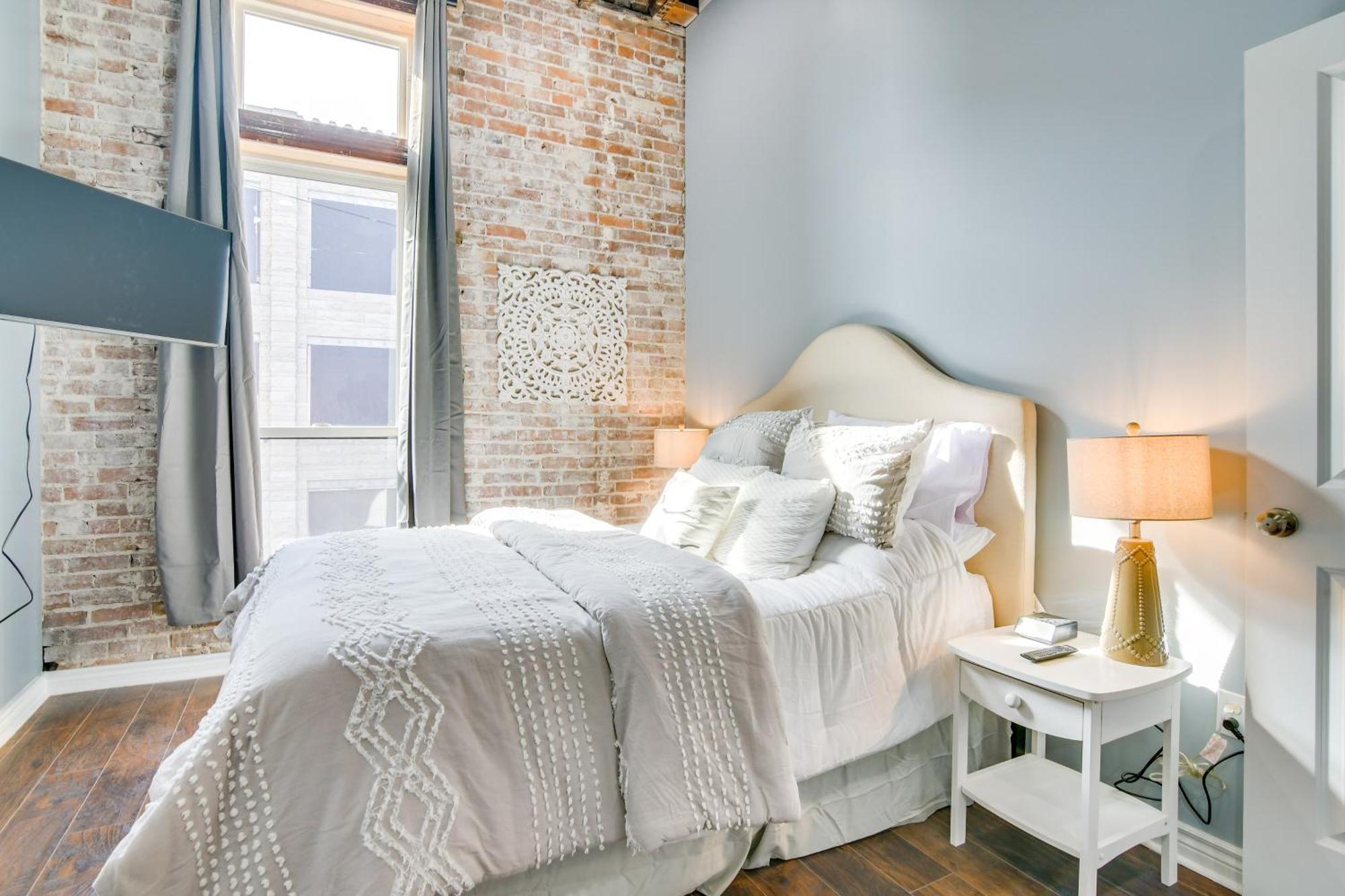 Dtwn Loft In The Heart Of Monett Pets Welcome! Exteriör bild